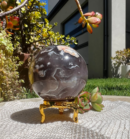 Black flower Agate sphere