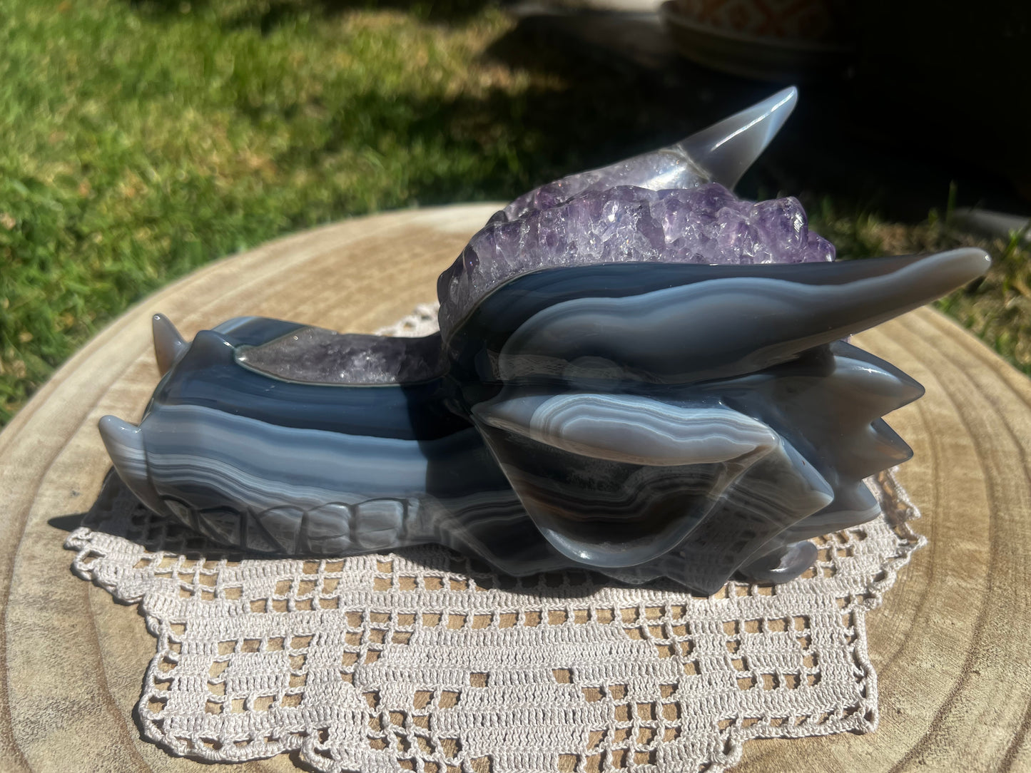 Amethyst and agate dragon carving
